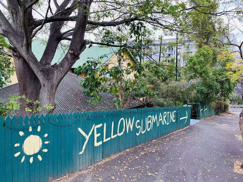 Yellow Submarine Backpackers - Tourism Gold Coast 0