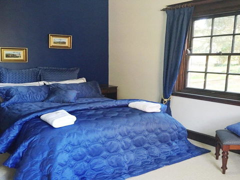York Cottage - Grand Gate House And Enchanting Gardens - Tourism Gold Coast 3