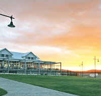 York Cove Holiday Hotel - Tourism Gold Coast