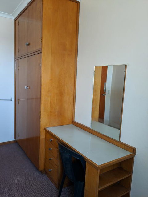Young Budget Accommodation - Gold Coast 1