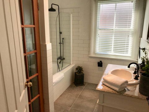 YSG The Edward Townhouse 153 - Walk To Town - Tourism Gold Coast 2