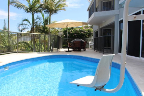 Zaffiro Beach House - Tourism Gold Coast 1