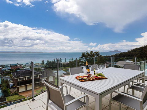 Maison De La Mer 30 Mulubinda Parade - Luxurious, Linen, Aircon And Panoramic Views - Tourism Gold Coast 0