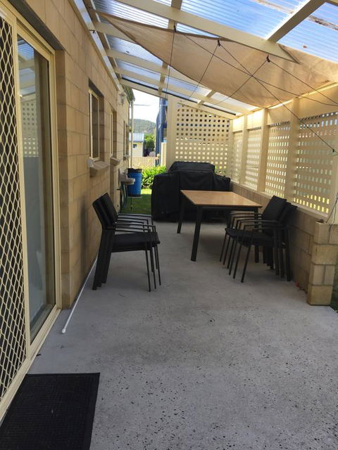Rose Cottage Sisters Beach Accommodation - Tourism Gold Coast 1