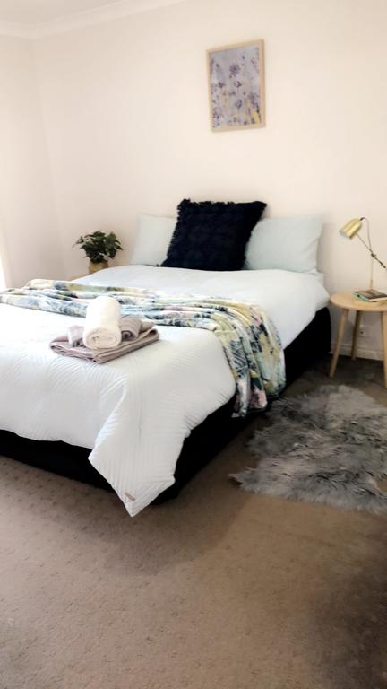 Haven Family& Dog Freindly , Close To Hospital, Airport, Bunnings - Tourism Gold Coast 3