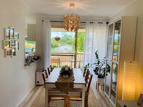 A Cosy And Peaceful Apartment In The Heart Of Yandina - Tourism Gold Coast 2