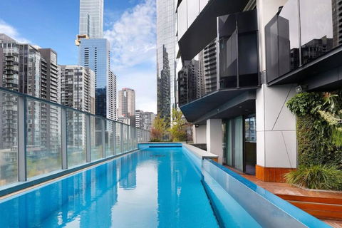 A Cozy Apt With City Views Near Crown Casino - Tourism Gold Coast 4