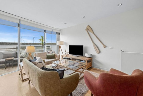 A Touch Of Class - Tourism Gold Coast 2