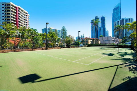 Acapulco Deluxe 2 Bedroom Apartment - CoastHM - Tourism Gold Coast 3