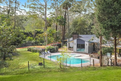 Acreage Estate -Ponies -Tennis Court -Spa - Tourism Gold Coast 0