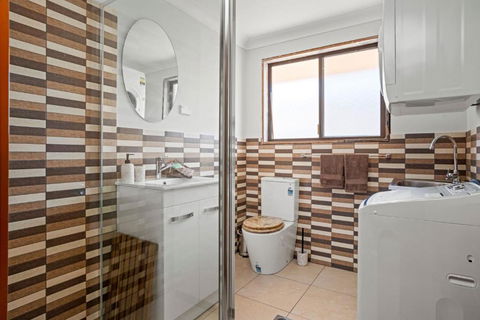 Akuli By The Sea Unit 3 - Tourism Gold Coast 4