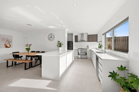 All Day Sunshine And Relaxation -Pet Friendly - Tourism Gold Coast 0