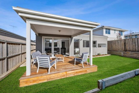 All Day Sunshine And Relaxation -Pet Friendly - Tourism Gold Coast 3