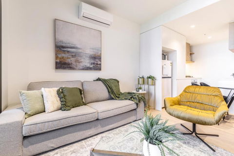 Alluring Oasis In The Heart Of South Melbourne - Tourism Gold Coast 1