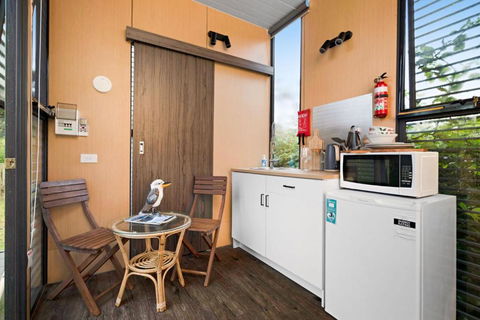 Alpaca Tiny House With Vineyard Lakeside By Tiny Away - Tourism Gold Coast 4