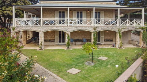 Alton House By Wine Coast Holidays - Tourism Gold Coast 0