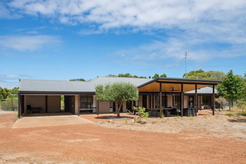 Amaroo - Tourism Gold Coast 0