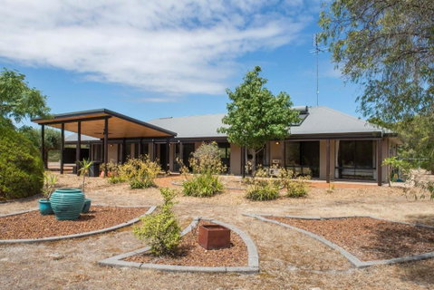 Amaroo - Tourism Gold Coast 1