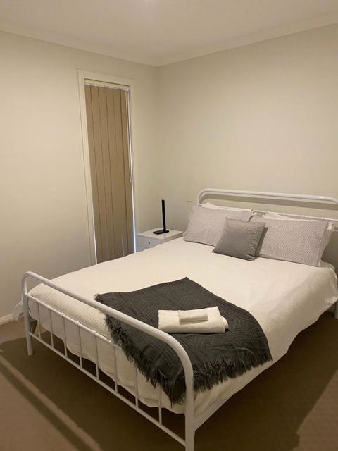 An Executive 3 Bedroom New House, All To Yourself - Tourism Gold Coast 3