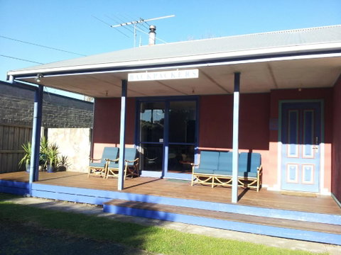 Anglesea Backpackers - Tourism Gold Coast 1