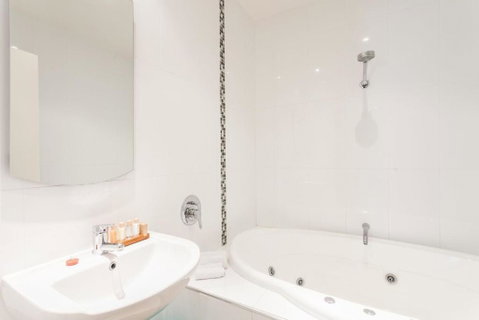 Anglesea River Apartment 23 - Tourism Gold Coast 3
