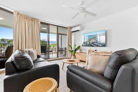 Aquarius Esplanade Retreat - Tourism Gold Coast 4