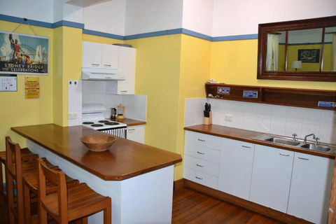 Arakoon House 1 - Bring Your Own Linen - Tourism Gold Coast 1