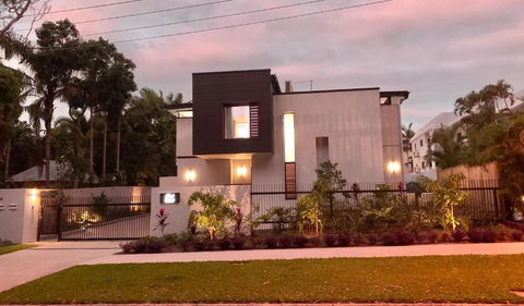 Aria Port Douglas Villas - Villa 1 - Tourism Gold Coast 3