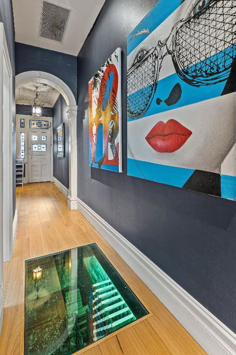Artscape, Newtown Villa - Tourism Gold Coast 3