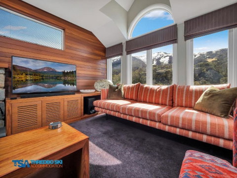 Aspect 2A - Tourism Gold Coast 1