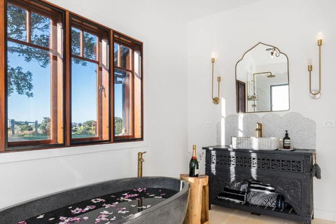 Aurora House - Tourism Gold Coast 3