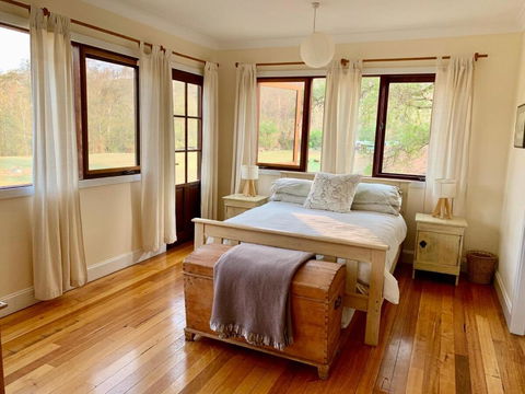 Avalon River Retreat - 400 Acre Riverside Oasis - Tourism Gold Coast 2