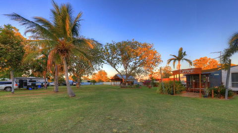 Barcaldine Caravan Park - Tourism Gold Coast 3
