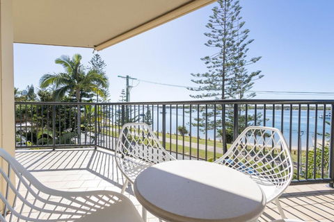 Bayview Beach Holiday Apartments - Tourism Gold Coast 1