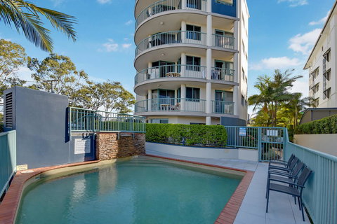 Excellsior Apartments - Tourism Gold Coast 1