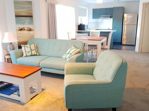 Excellsior Apartments - Tourism Gold Coast 18