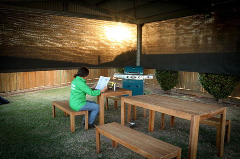 Emerald Park Motel - Tourism Gold Coast 9