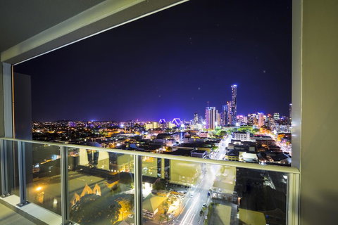 M&A Apartments - Tourism Gold Coast 13