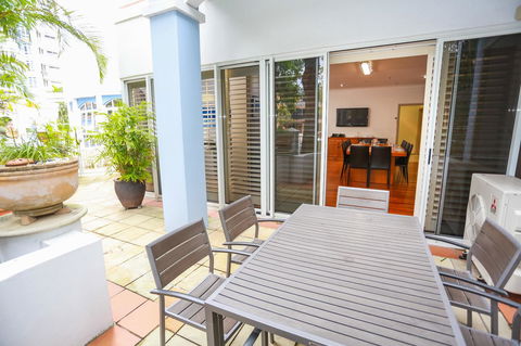 Bel Air On Broadbeach - Official - Tourism Gold Coast 9