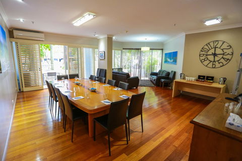 Bel Air On Broadbeach - Official - Tourism Gold Coast 8