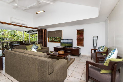 The Reef Retreat Palm Cove - Tourism Gold Coast 19