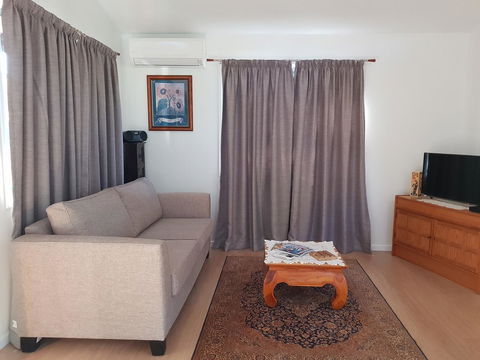 Bee-Haven Cottage - Tourism Gold Coast 6