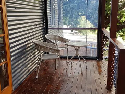 Bee-Haven Cottage - Tourism Gold Coast 1