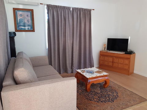 Bee-Haven Cottage - Tourism Gold Coast 5