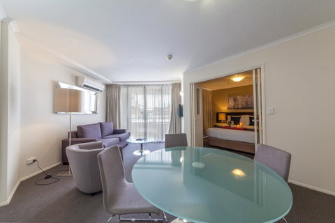 West End Central Apartments - Tourism Gold Coast 25