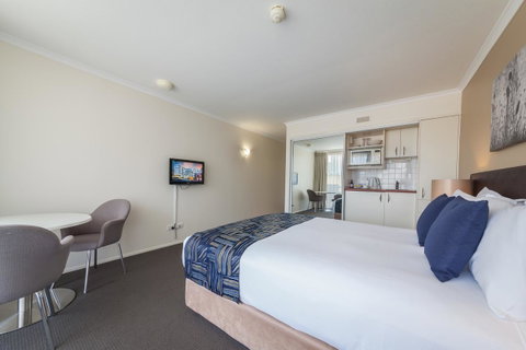 West End Central Apartments - Tourism Gold Coast 23