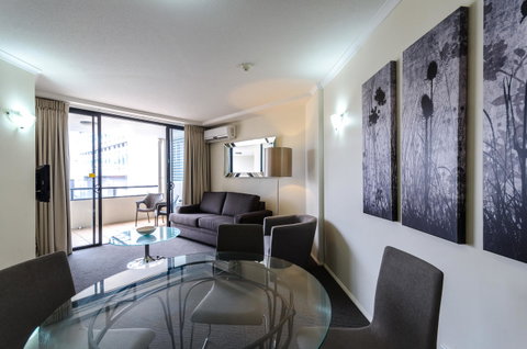 West End Central Apartments - Tourism Gold Coast 15