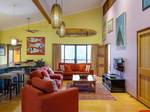 Five Bimba (Tractor House) - Gold Coast 2