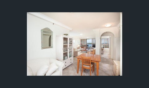 Spectrum Holiday Apartments - Tourism Gold Coast 8