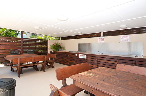Spectrum Holiday Apartments - Tourism Gold Coast 24